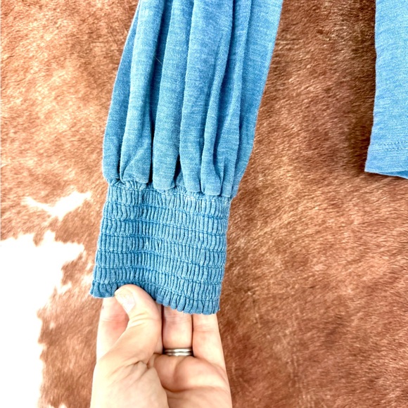 Sundry Evereve smocked blue shirt size 1 like a S-M NWT - Picture 5 of 7